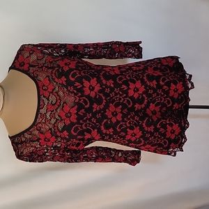 Pre-Owned, No Boundaries, Red Foral Laced w/Black Tank-Top, Key-Hole Back